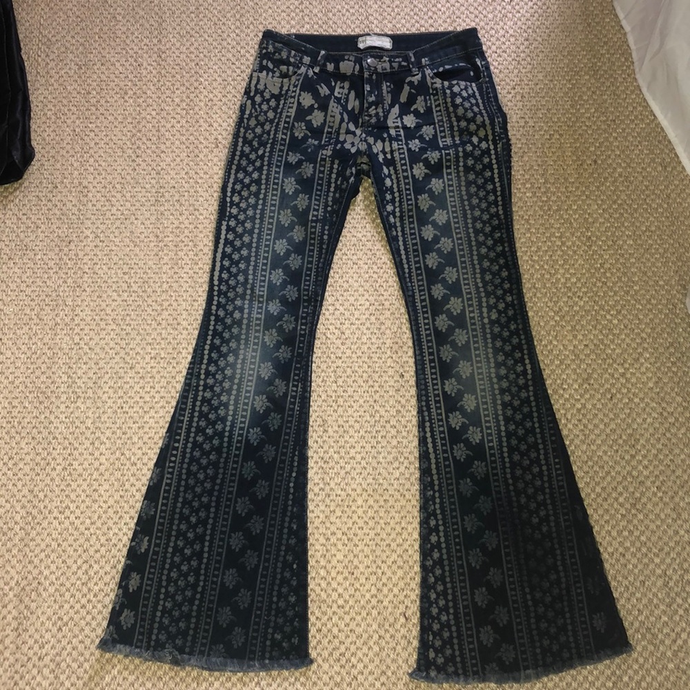 Free people flare jeans w pattern
